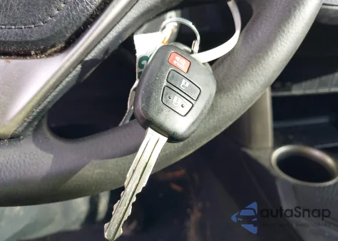 2015 Toyota Rav4 Le z USA, uszkodzony, nr VIN 2T3ZFREV9FW199407